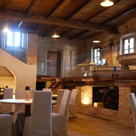 Oda ve Kahvaltı Il Mulino D'alba 1888 Luxury Alba (Piedmont)