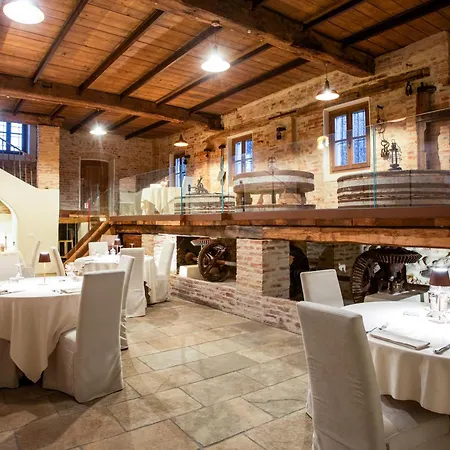 B&B Il Mulino D'alba 1888 Luxury 알바