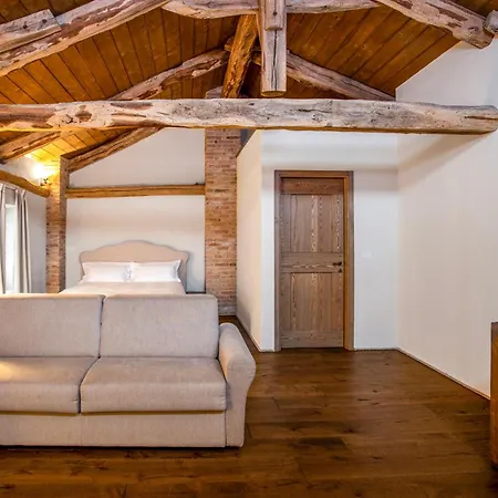 Il Mulino D'alba 1888 Luxury Alojamento de Acomodação e Pequeno-almoço 4*